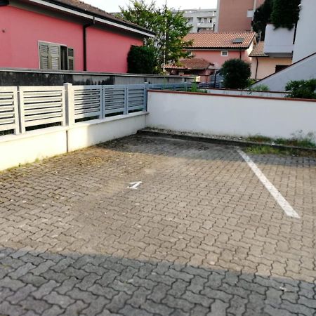 Апартаменты La Casa Dei Bebi Каррара Экстерьер фото